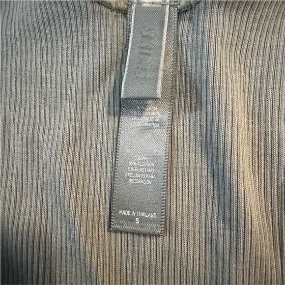 SKIMS SET IN MINERAL - Picture 5 of 5